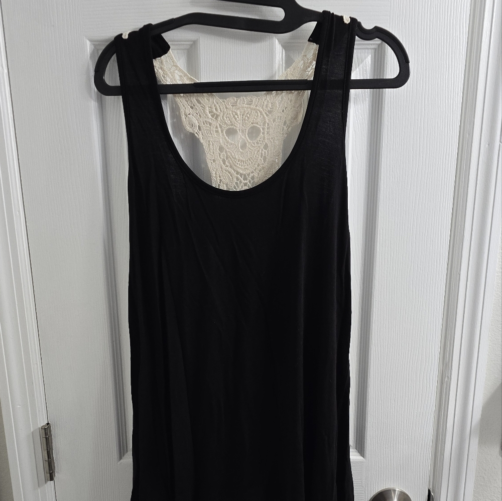 Black Sleeveless Top